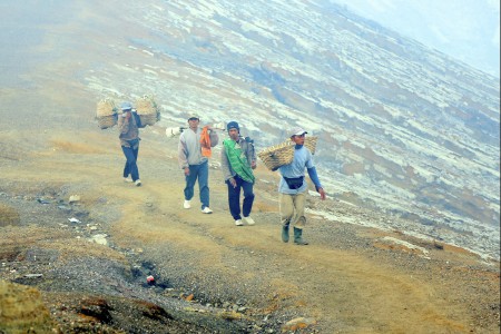 Penambang Belerang