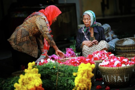 Katakanlah dengan bunga