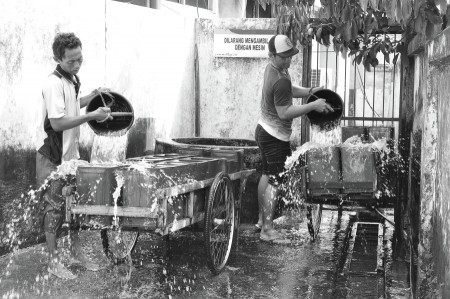 Penjual Air Keliling 2