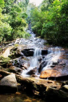 Bukit Kancing Waterfall