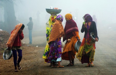 VILLAGE  WOMEN  IN FOG
