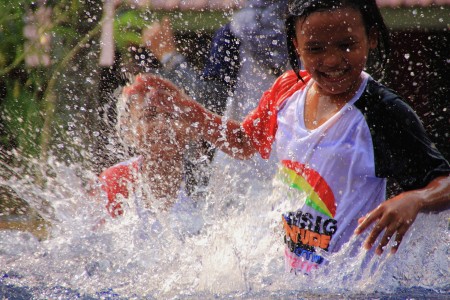 Bermain air
