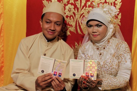 Sah menikah