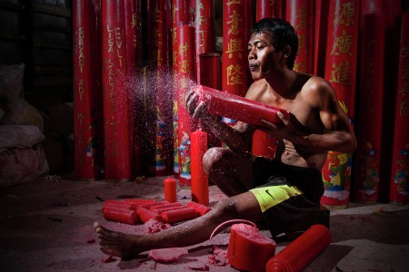 Pengrajin Lilin Imlek