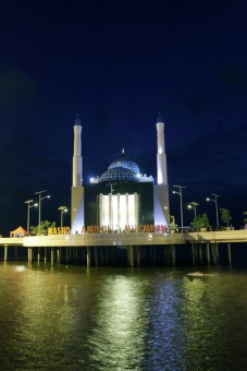 THE FLOAT OF MOSQUE