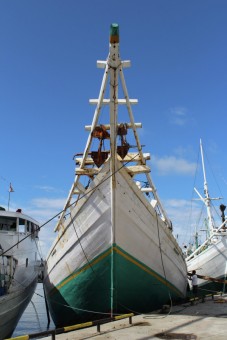 Phinisi Bow in a Row