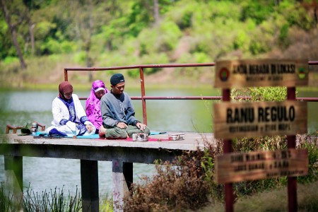 Sujudku di Ranu Regulo