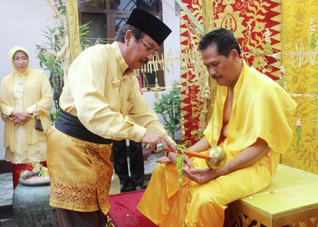 BADUDUS MEMBERSIHKAN JIWA DAN RAGA