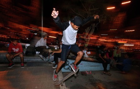 JUMPING BOY