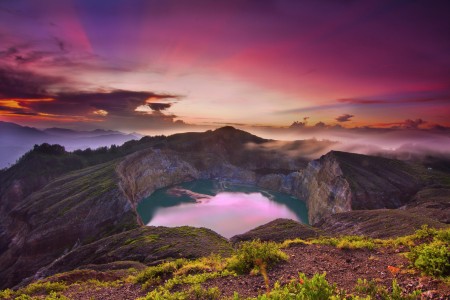 Sunrise above the Kelimutu Lake