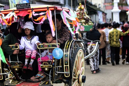 arak arakan anak rambut gimbal