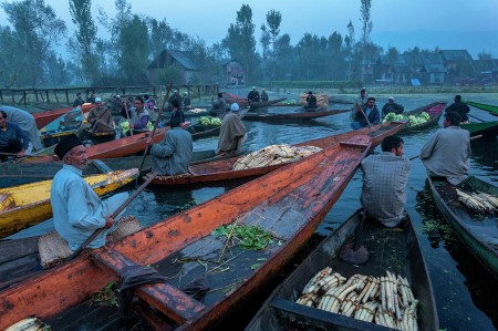 Floating Vegetable market
