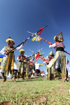 tari baris