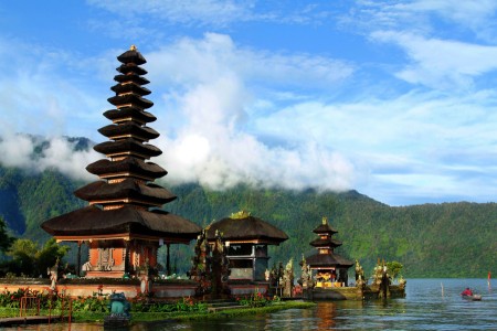 Amazing Ulun Danu