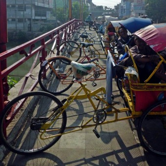 Menunggu Penumpang