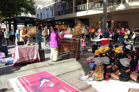 Adelindo Angklung