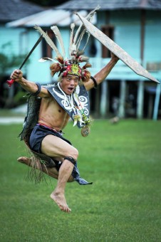 Tari Perang (Tari Mandau)
