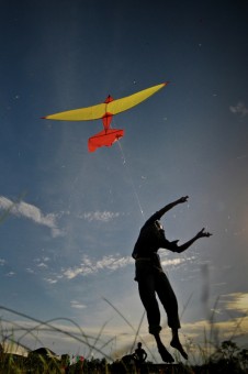 Lomba Geulayang Tunang