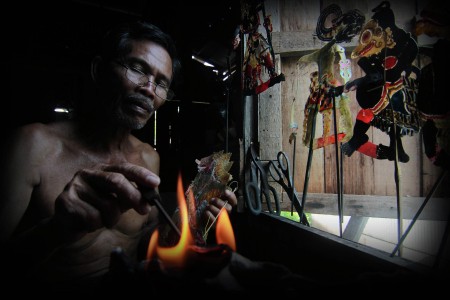 TAK LEKANG KARENA WAKTU
