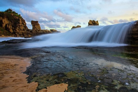 PANTAI KLAYAR