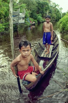 Bertualang