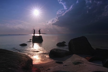 Memancing di Pantai Babilaian