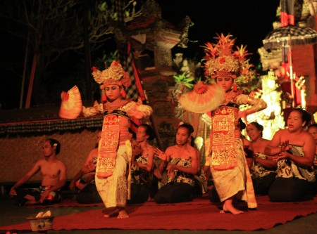 Tari Sang Hyang Dedari