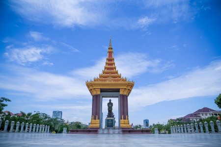 King Norodom Sihanouk Statue