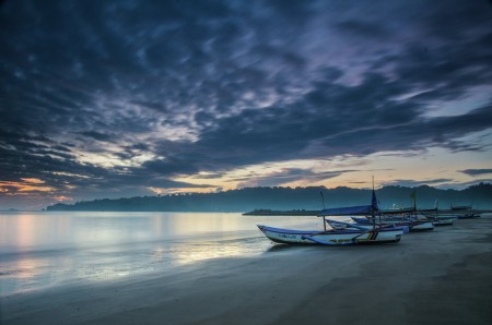 Sunrise di pantai teluk penyu