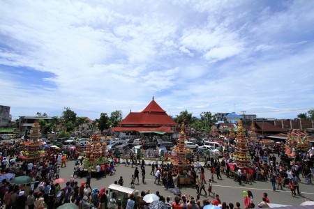Mengarak Tabot