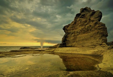 Sea Flute in Klayar Beach